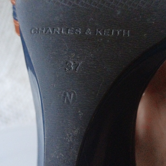 Charles & Keith Ankle Straps Navy and Tan Wedge Sandals - Picture 9 of 16